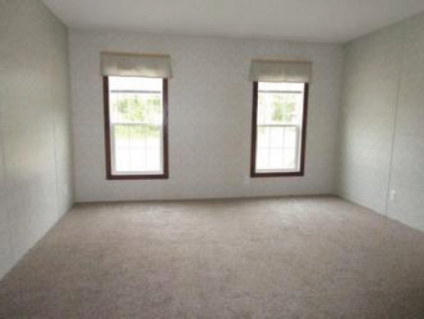 Manufactured home (MH1) — Bed 1